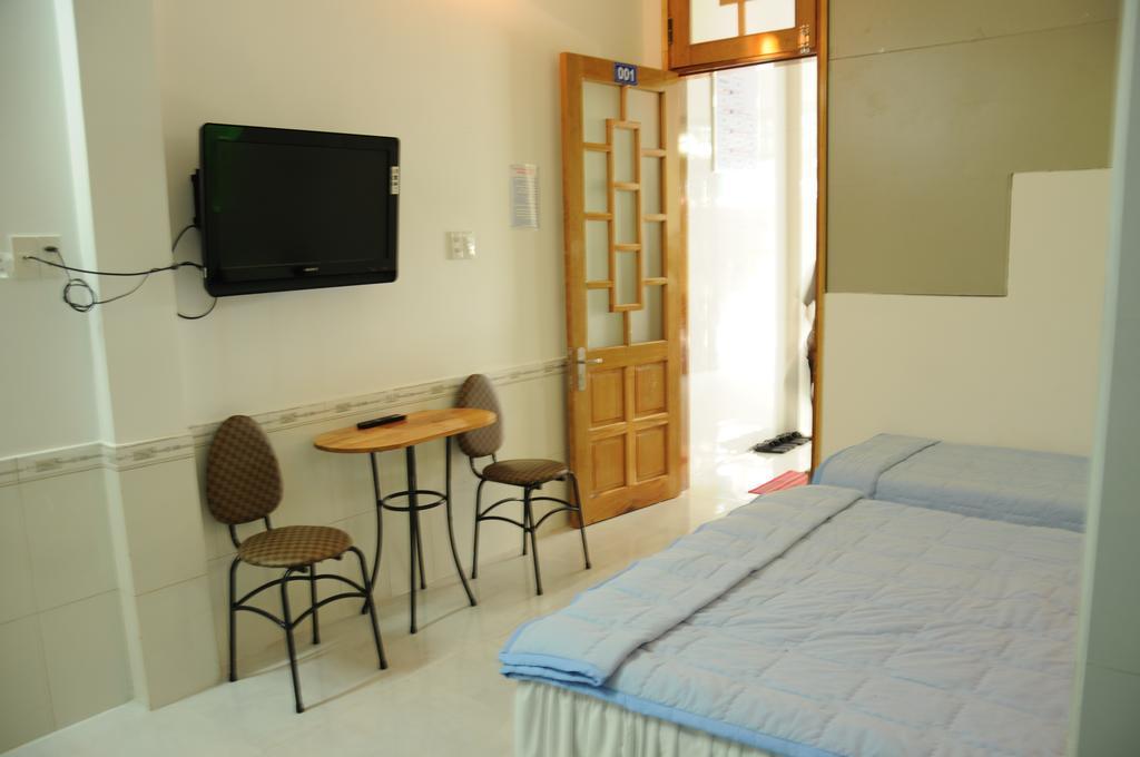Bien Khoi Mini Hotel Hue Exterior photo